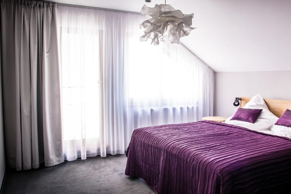 Bed, Balcony/Terrace, Bedroom