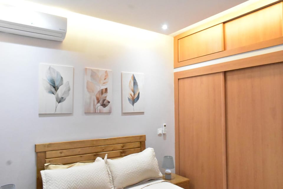 Cozy Palm Apartment in Praia