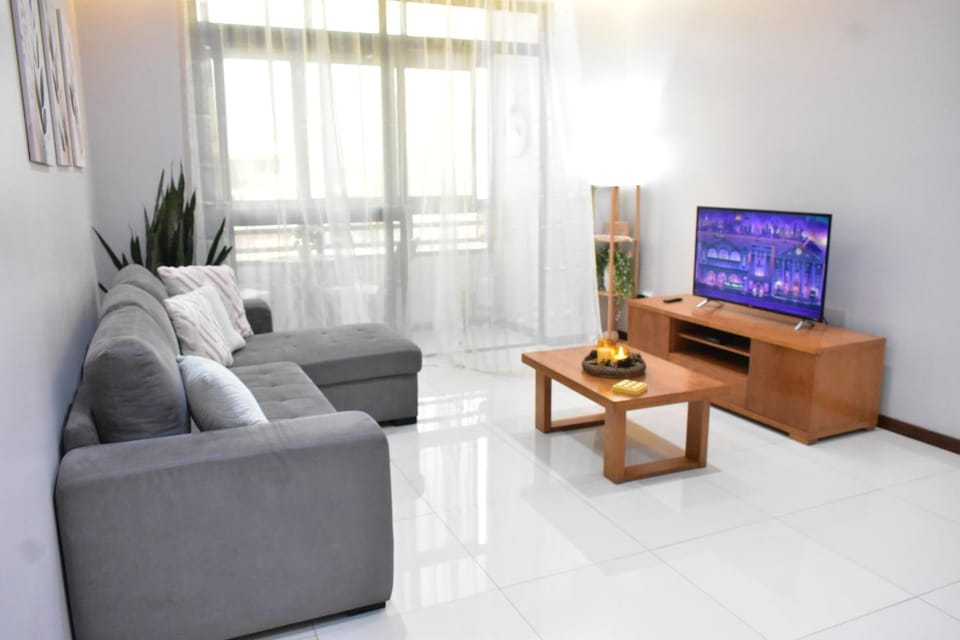 Cozy Palm Apartment in Praia