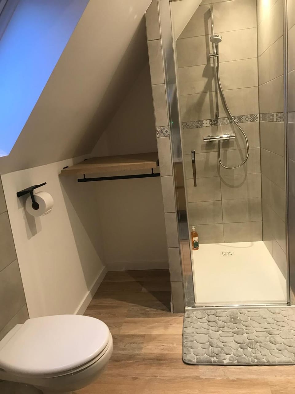 Shower, Toilet, Bathroom