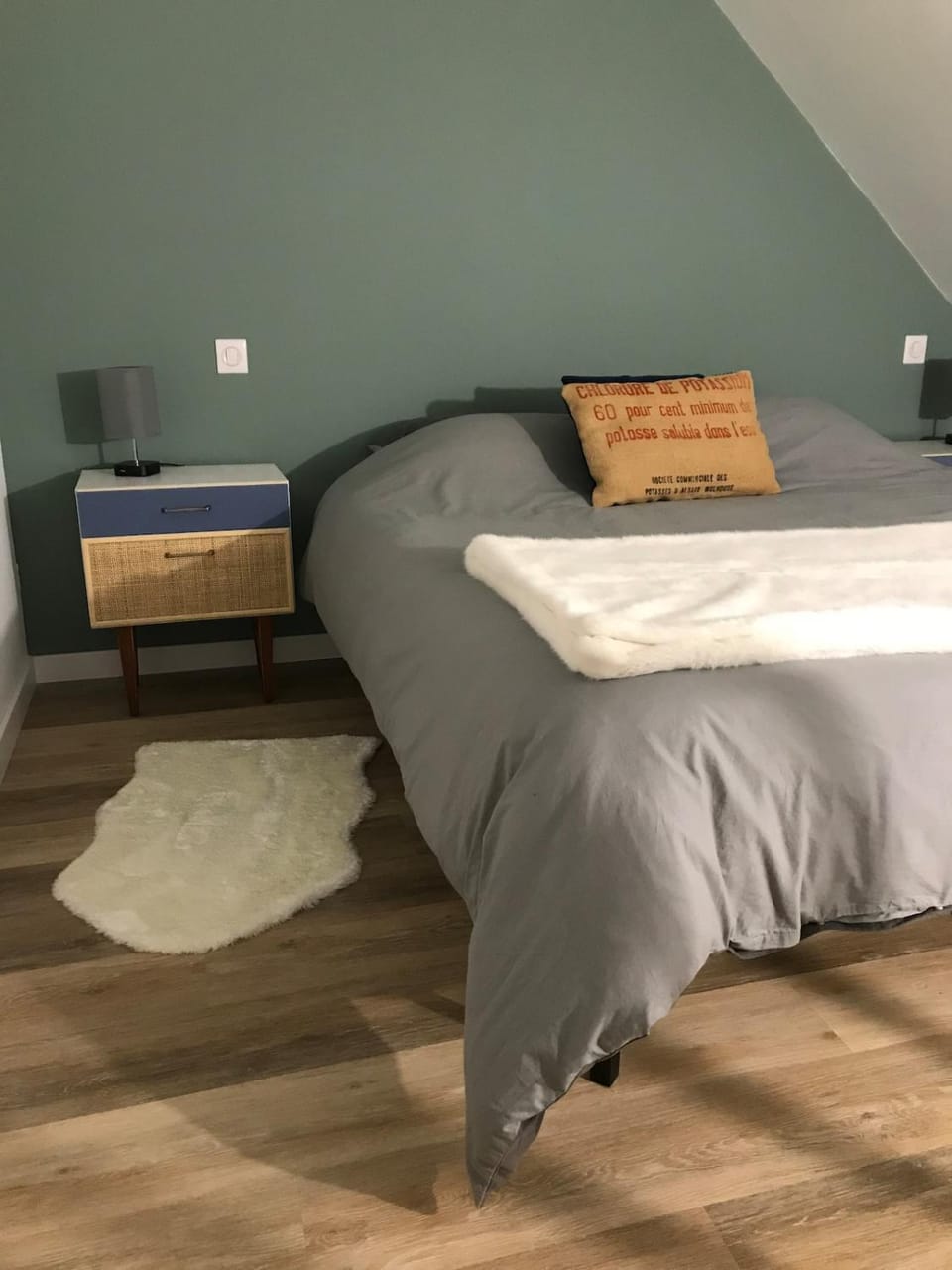 Bed, Bedroom
