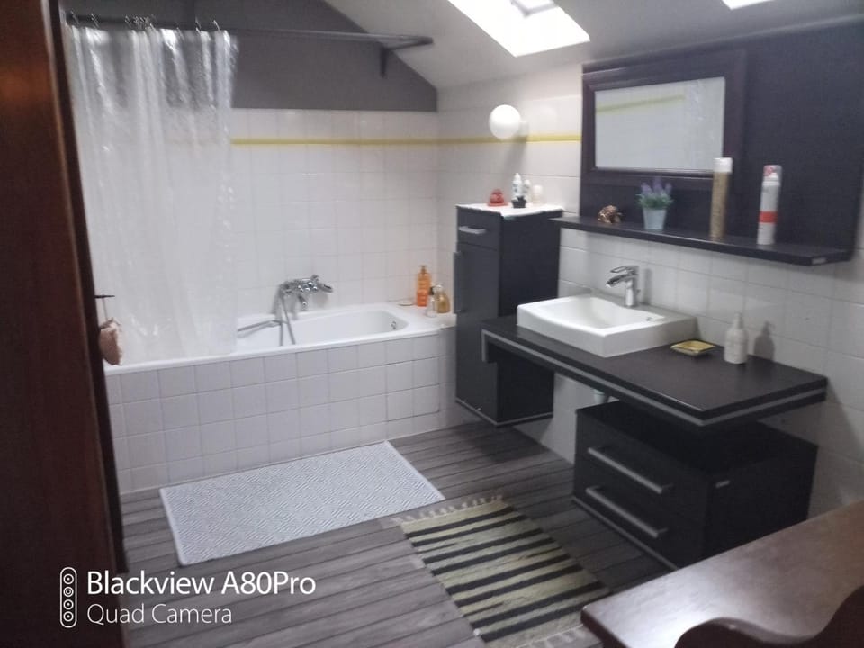 Angélina et Manuel Bed and Breakfast in Autun