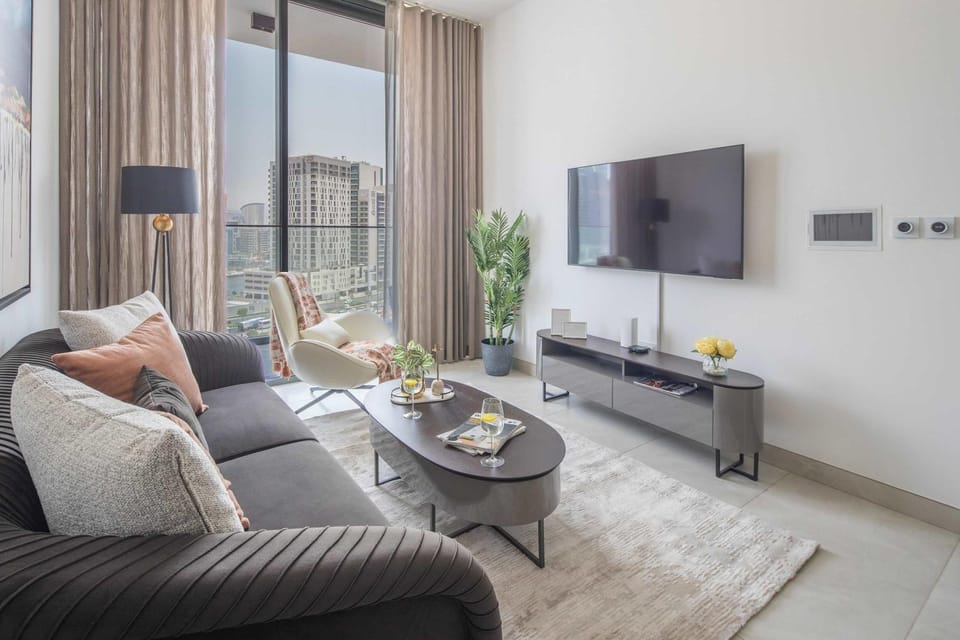 Communal lounge/ TV room, TV and multimedia, Living room, Seating area