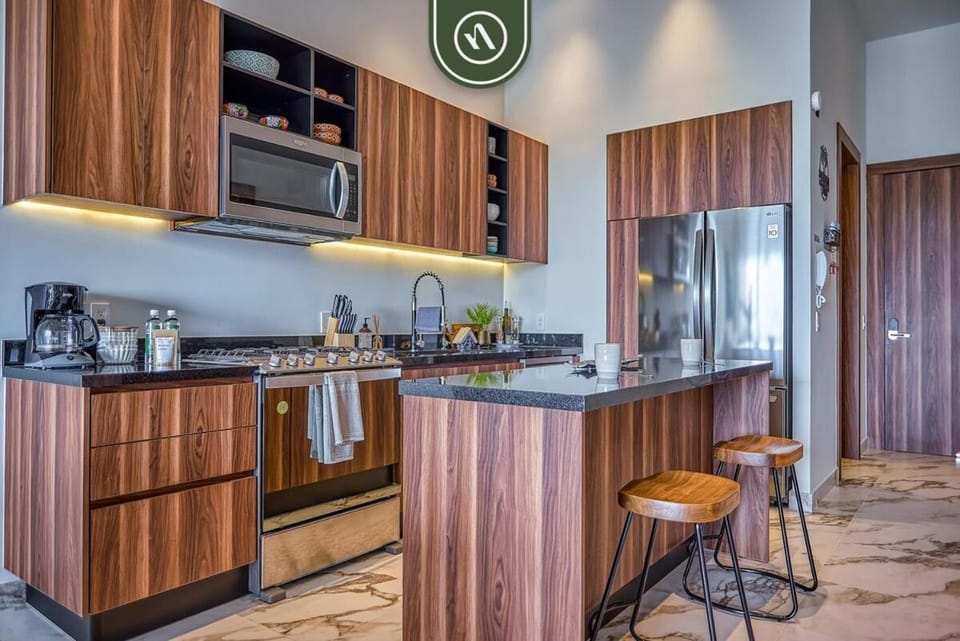 Kitchen or kitchenette, kitchen