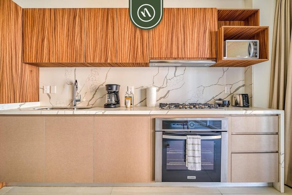 Kitchen or kitchenette, kitchen