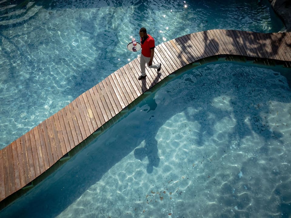 Property building, Bird's eye view, View (from property/room), Food and drinks, Pool view, Swimming pool, Drinks, Alcoholic drinks, Non alcoholic drinks