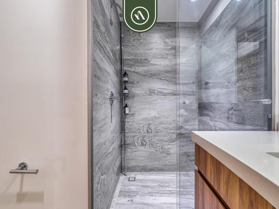 Bathroom, Bath