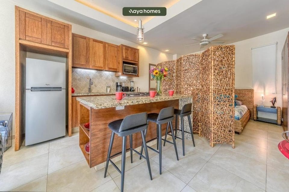 Kitchen or kitchenette, kitchen