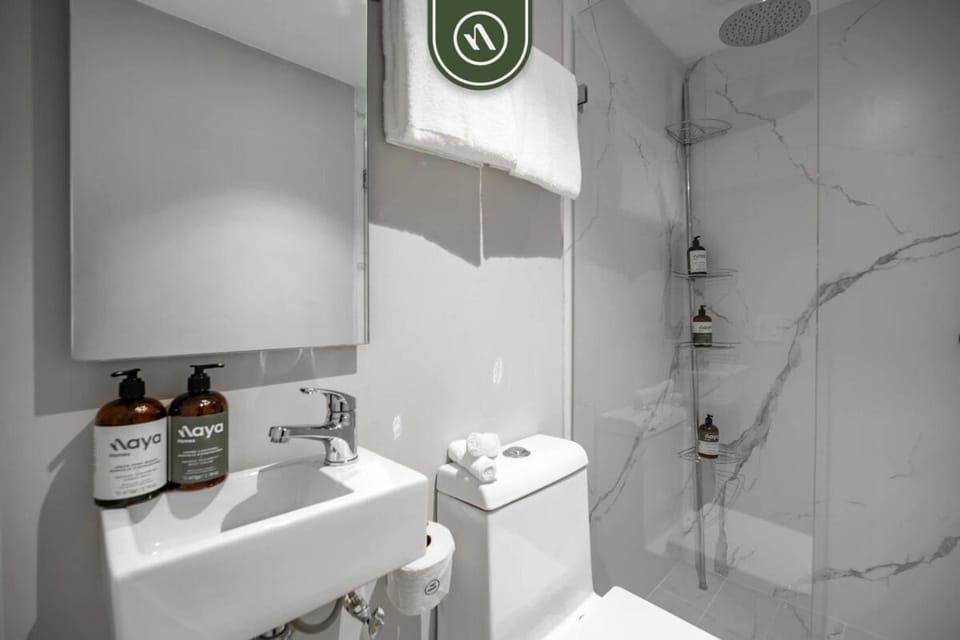 Bathroom, Bath