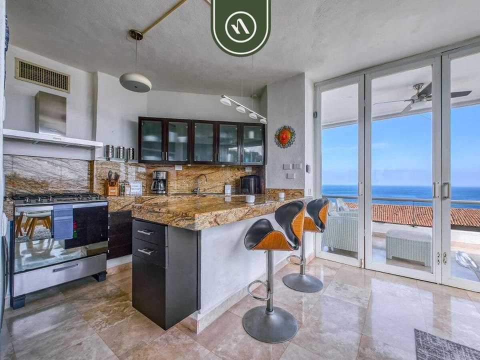 Kitchen or kitchenette, kitchen