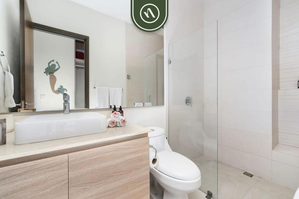Bathroom, Bath
