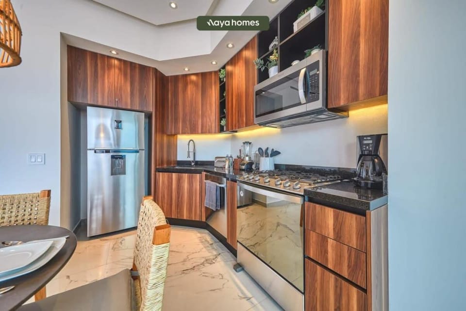 Kitchen or kitchenette, kitchen