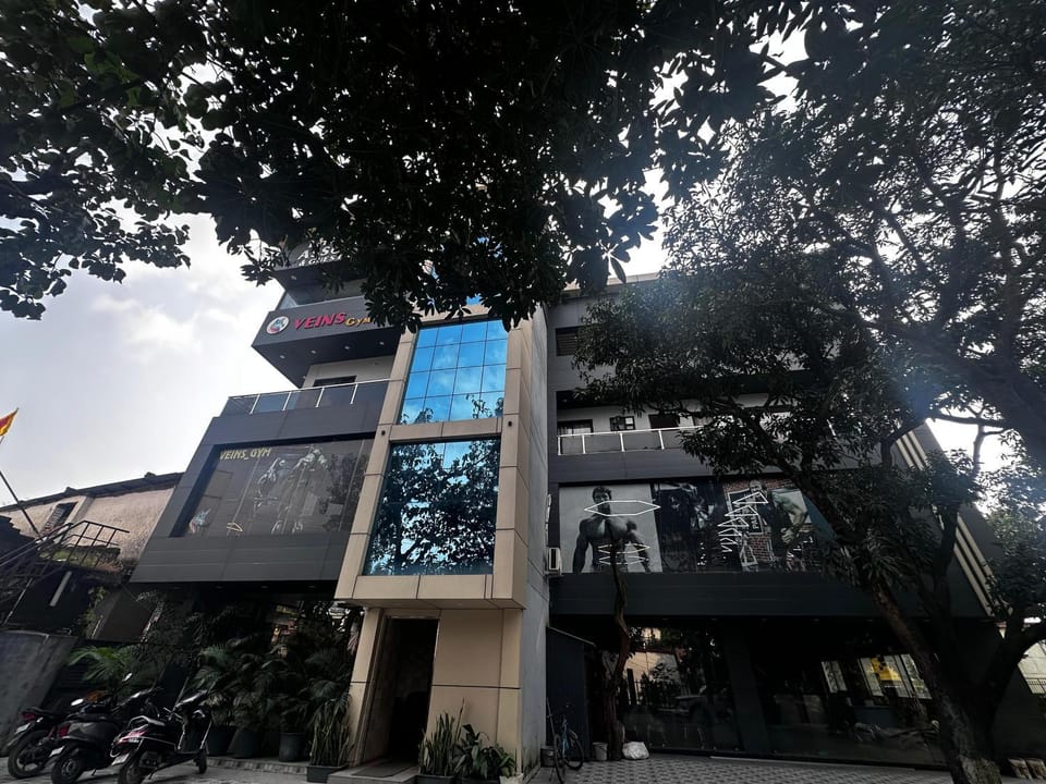 Property building, Day