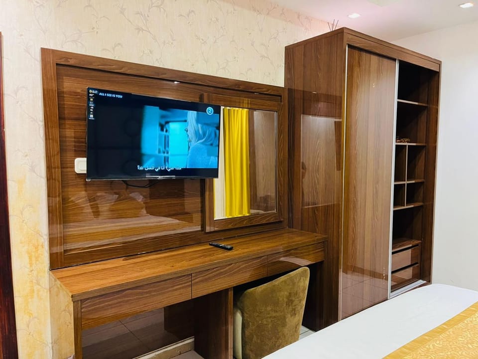 TV and multimedia, wardrobe