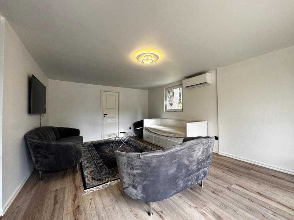 Communal lounge/ TV room, Living room