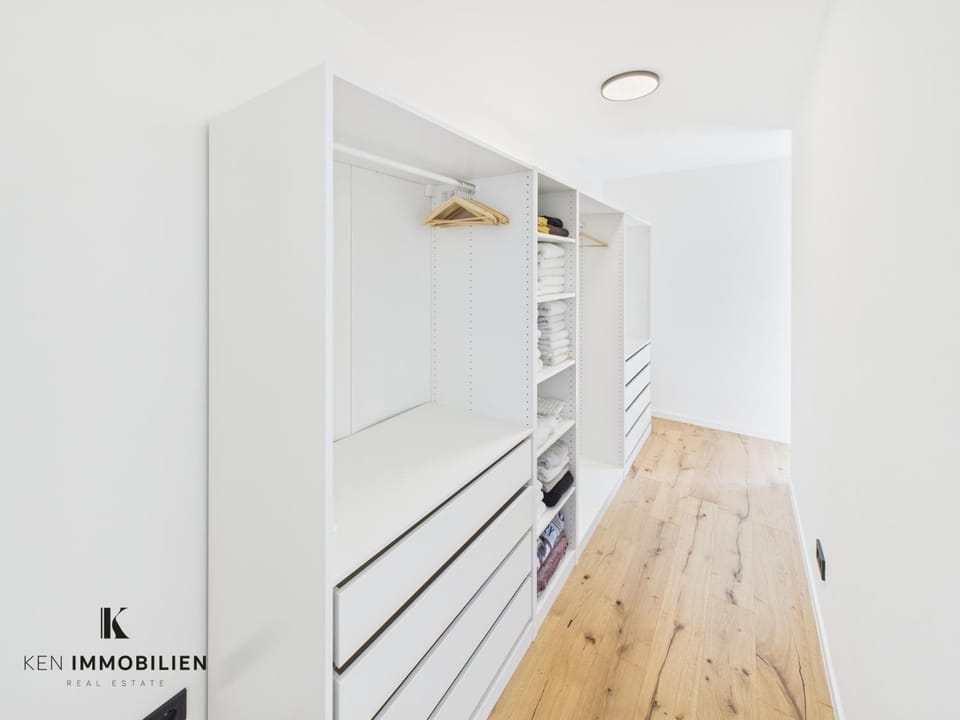 Spacious 3BR Flat - City Center Ramstein Apartment in Thuringia, Germany