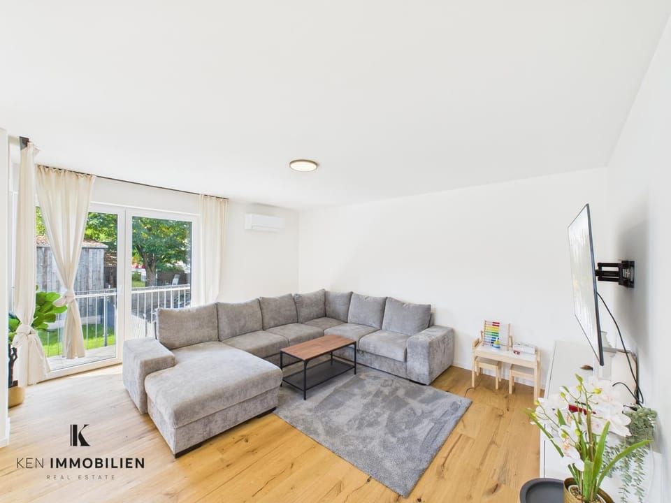 Spacious 3BR Flat - City Center Ramstein Apartment in Thuringia, Germany