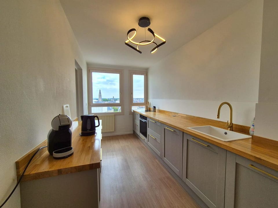 Le Panoramique & Garage privé by Primo Apartment in Arras