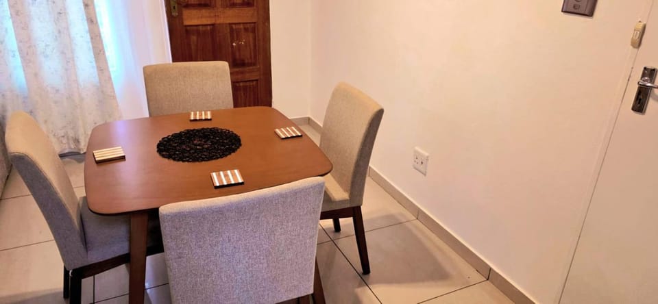 Tranquil 3 Bedroom Retreat Apartment in Roodepoort