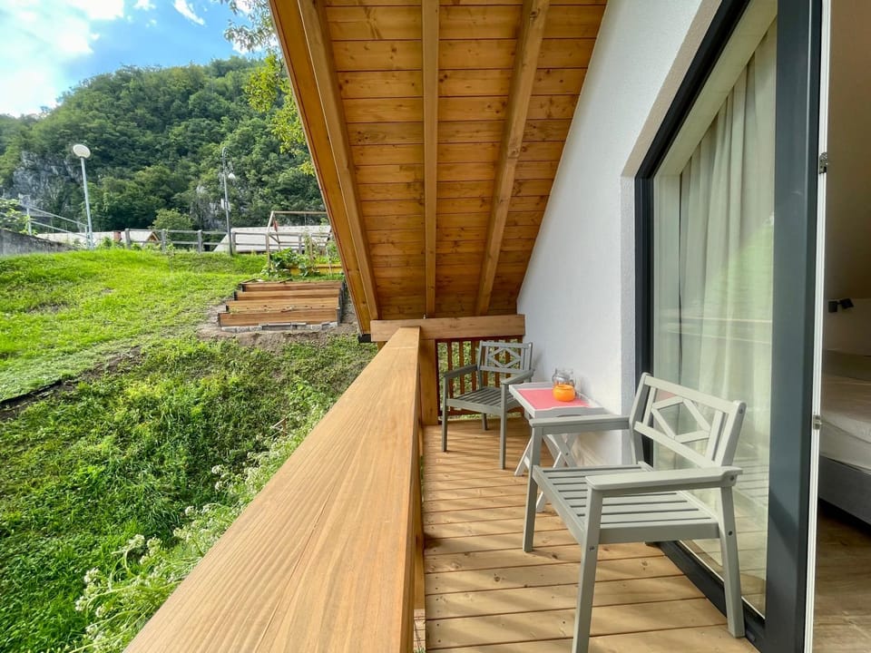 Garden, Balcony/Terrace