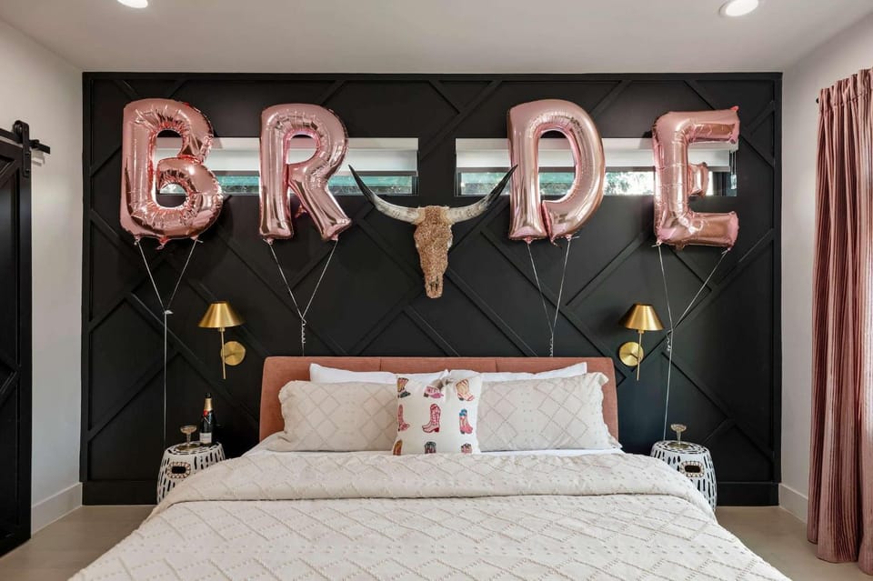 Bach & Bubbly House - 5BR, Pool, Gym & Glam Room - Villa House in Austin
