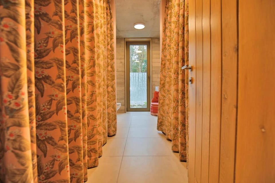 Luxury residence on the shores of Lake Windermere Villa in Bowness-on-Windermere