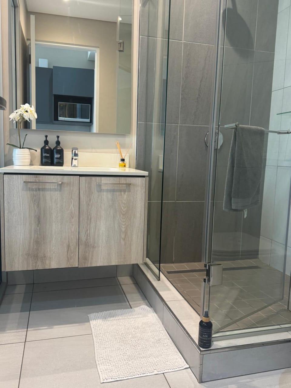 Shower, Bathroom