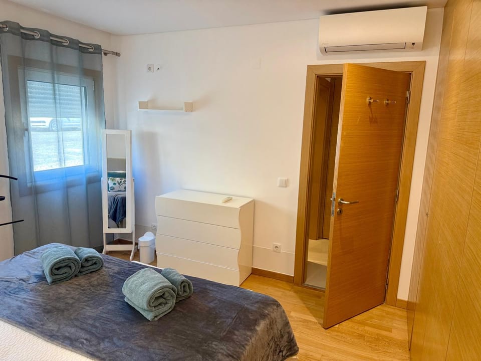 Bed, Photo of the whole room, Bedroom, towels, wardrobe