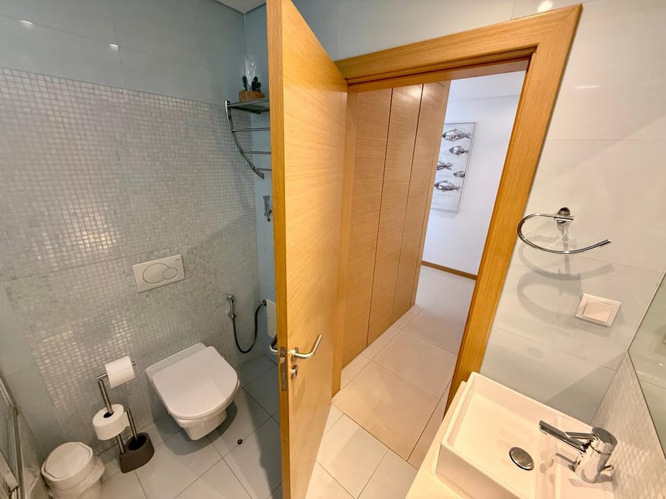 Toilet, Bathroom