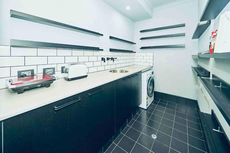 laundry, washing machine