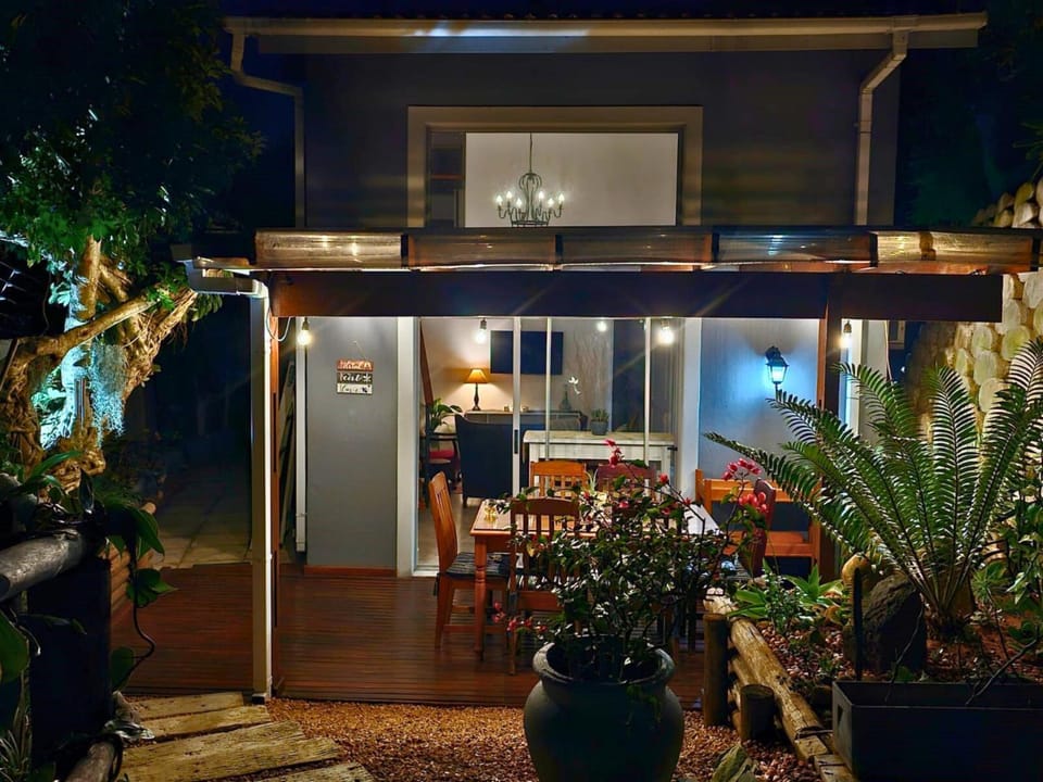 Patio, Night, Garden, Garden view