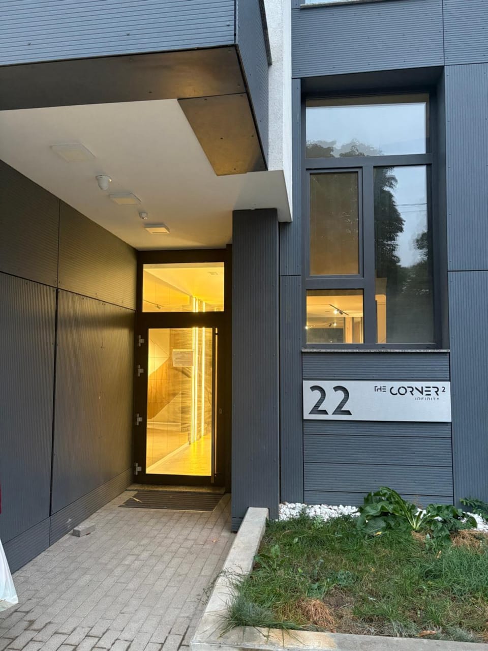 Property building, Facade/entrance