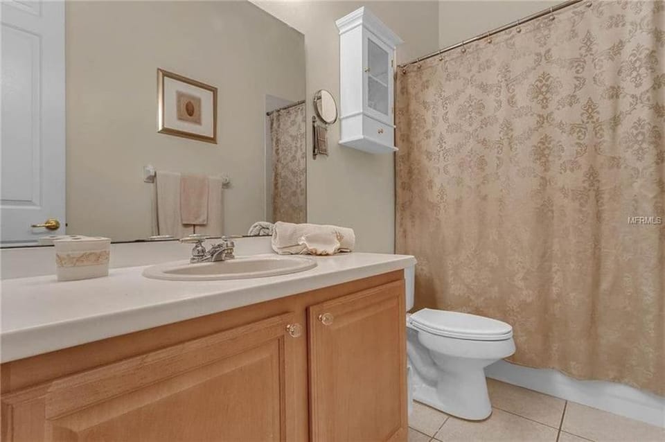 Formosa Villa with Private Pool & 5 Miles to Disney Villa in Four Corners