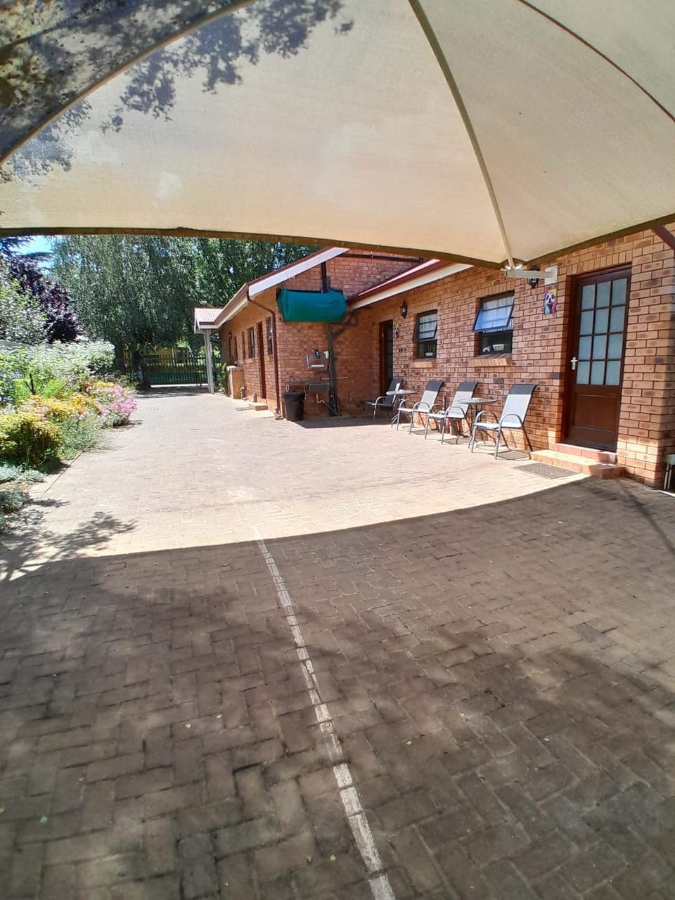 Property building, Parking