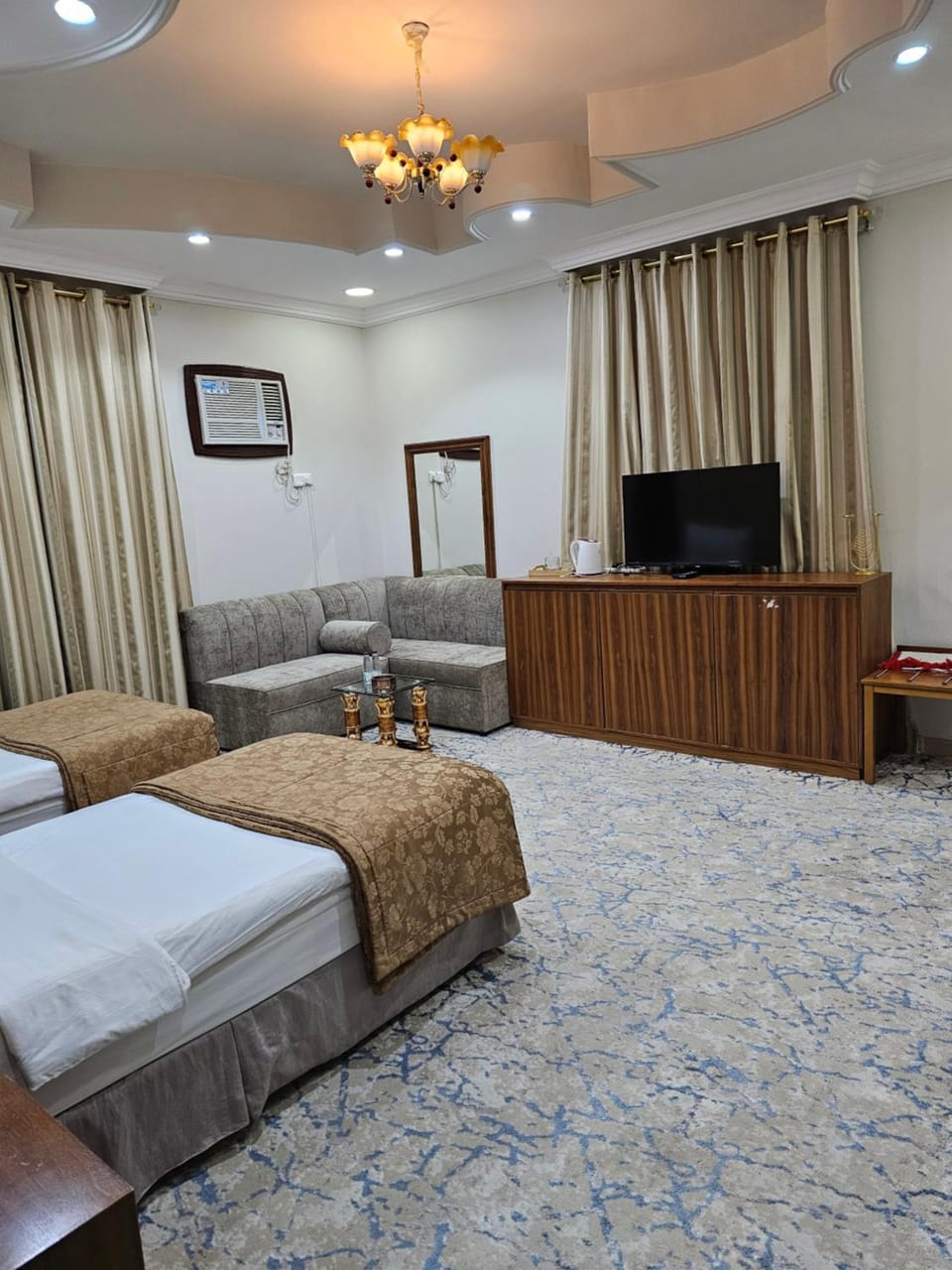 اجنحة العلا الفندقية للضيافة الخاصة 1 1 AlUla Hotel Suites for Special Hospital Apartment in Al Madinah Province
