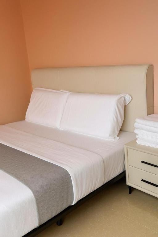 T1 Stay Manila-Near NAIA Manila Airport and PITX Bed and Breakfast in Pasay