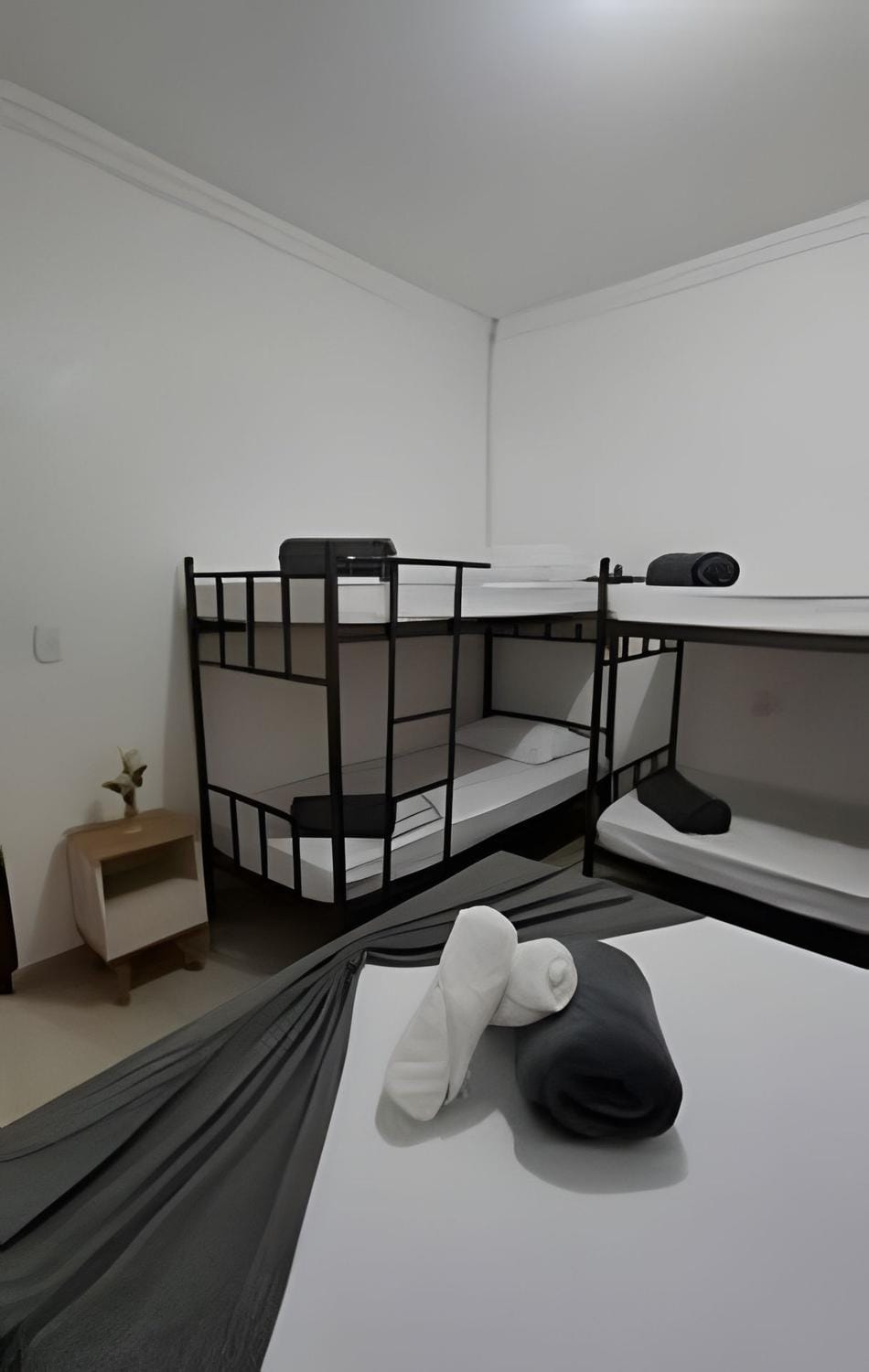 Bed, bunk bed