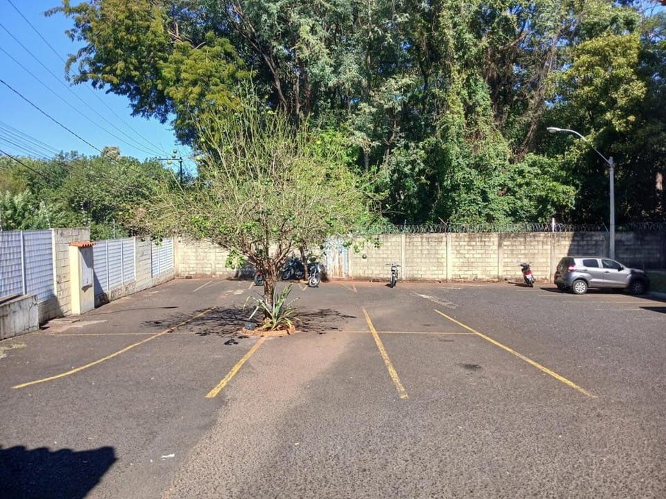 Apt só 3 Min USP,8 do HC e 5 do Centro,1 Garagem Apartment in Ribeirão Preto