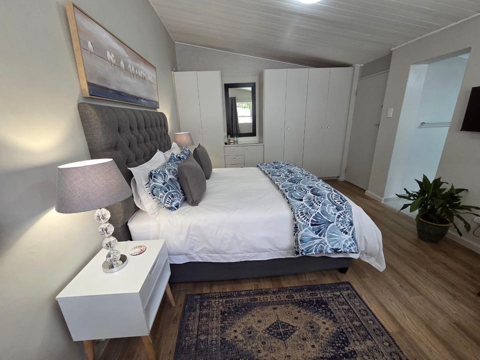 Bedroom, wardrobe