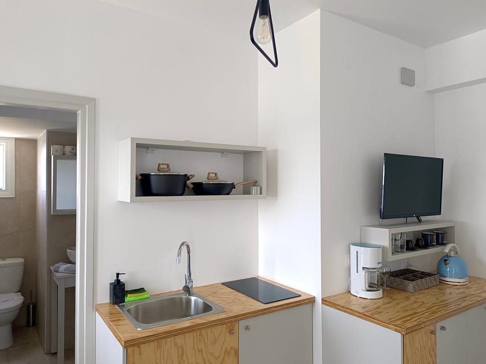 12 Gods Resort Apartment in Messenia