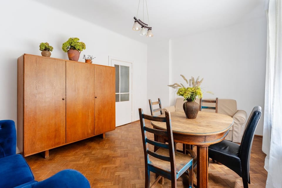 Interesting design Great location Dobra street Apartment in Warsaw