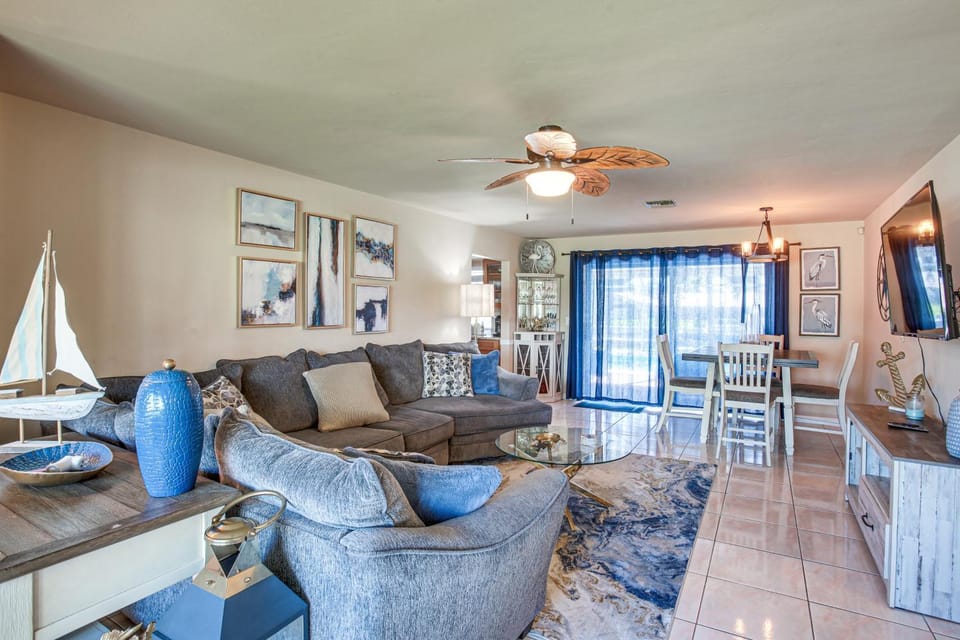 Dock Your Boat: Waterfront Cape Coral Home w/ Pool House in Cape Coral
