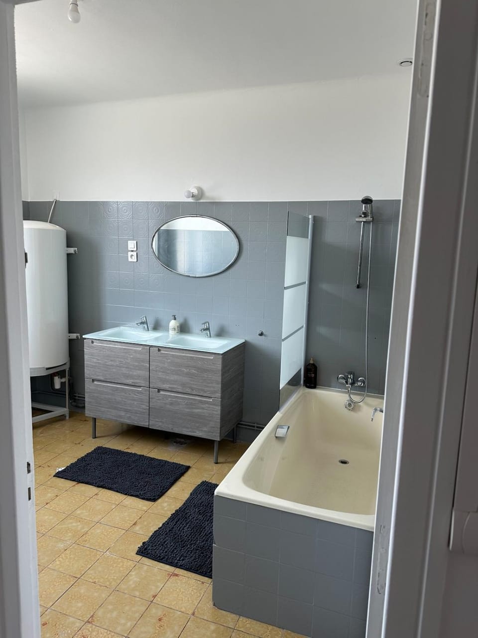 Bathroom, Bath
