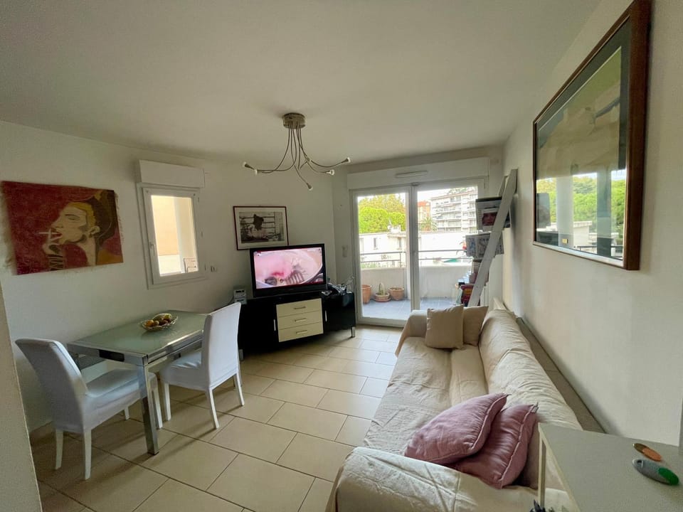 Pont Elisabeth Apartment in Roquebrune-Cap-Martin