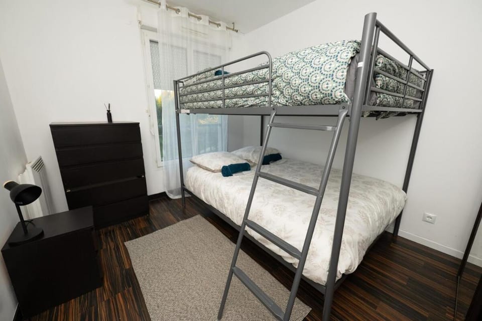 Photo of the whole room, bunk bed