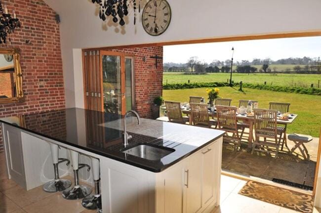 Luxury barn with pool table near Southwold House in South Norfolk District