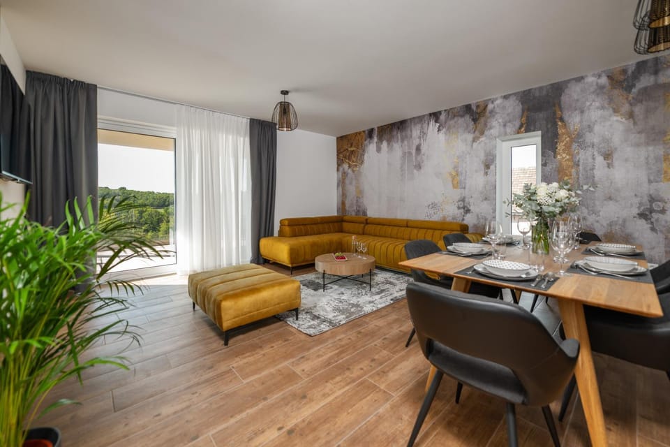 Living room, Seating area, Dining area
