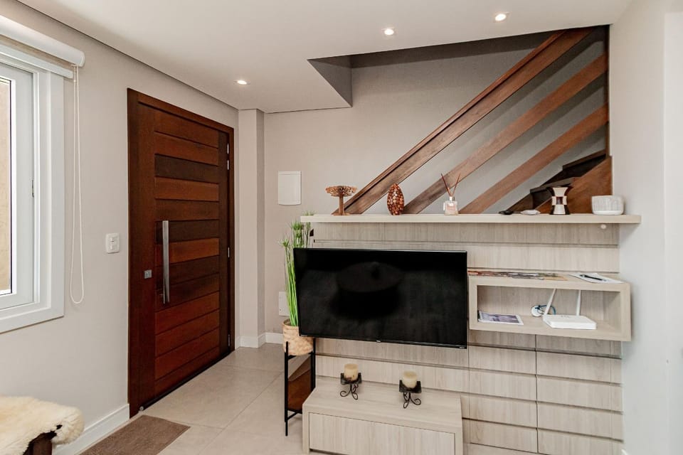 Casa Paris em condomínio até 8 p, excelente House in Canela