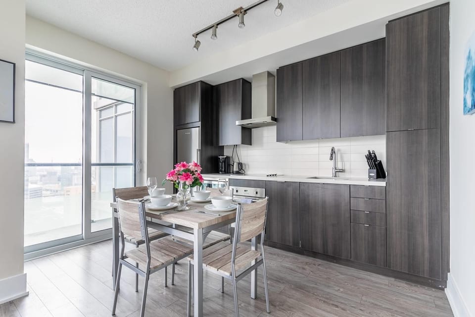Modern Condo Near Union Station & CN Tower Hotel in Toronto