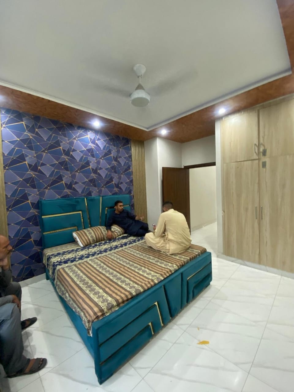 2BHK Sami Fearnish appartment Available For gusts Apartment in Lahore
